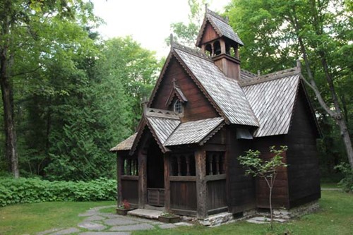 The Boynton Chapel in forest surroundings.